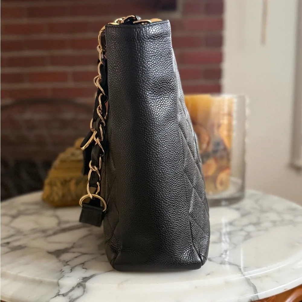 Chanel Petite Shopping Tote - Picture 5 of 8